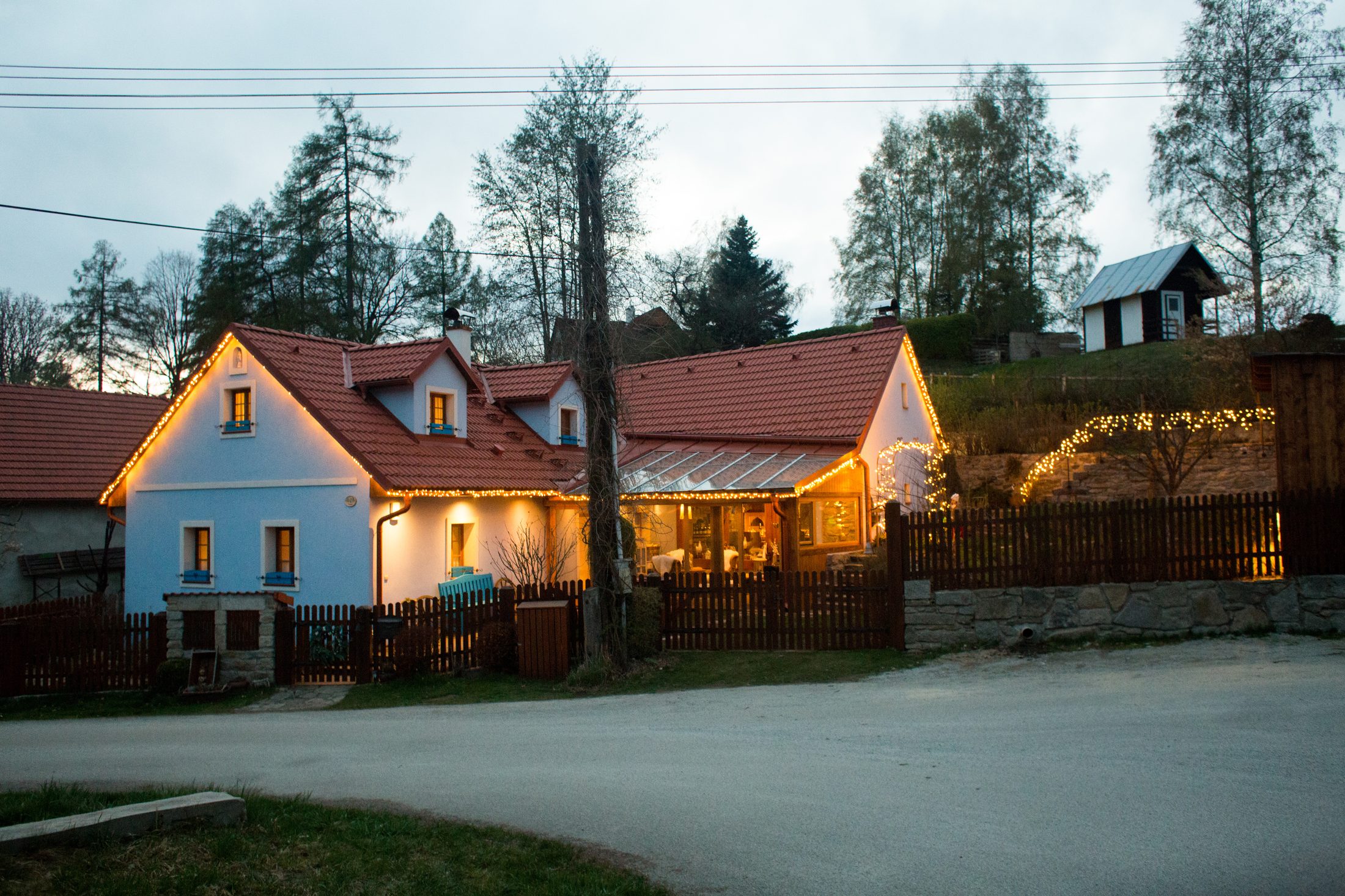 Chaloupka Ovčárna in Česká Kanada at dusk